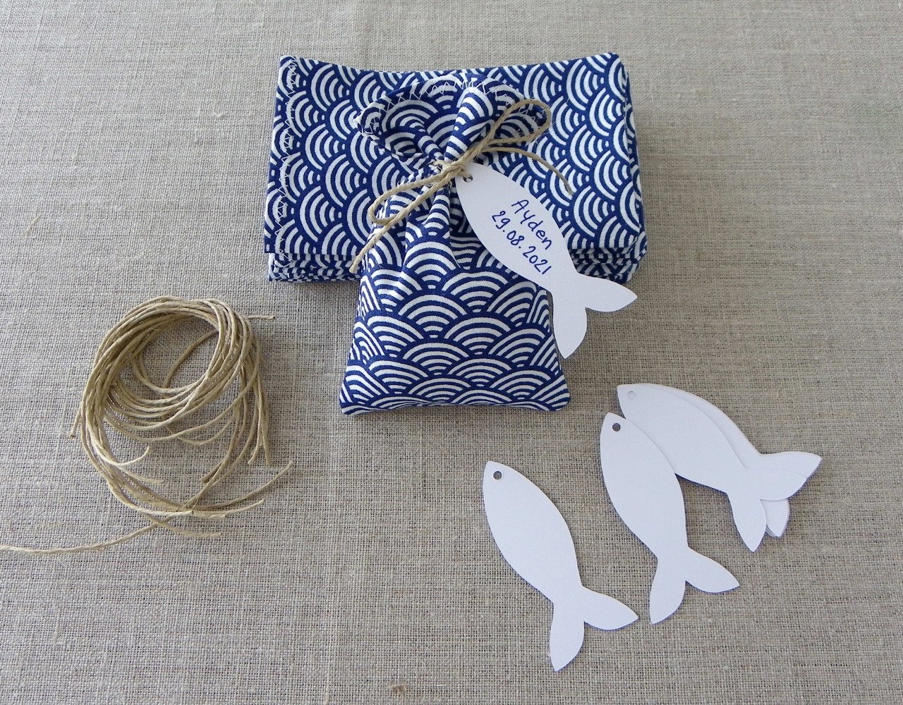 sachets sac pochon dragées bleu marine blanc poisson thème marin mer nautique