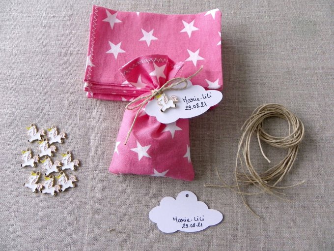 10 sachets à dragées en tissu coton recyclé rose étoiles + ficelle + étiquette nuage + licorne