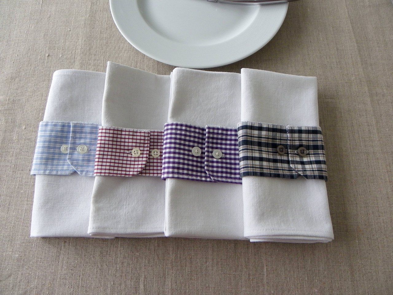 4 serviettes de table blanches en coton ancien + 4 ronds de serviettes tissu upcycling recyclé