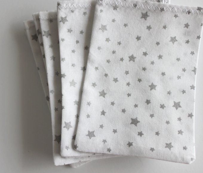 sachet pochon dragées thème espace blanc argent étoiles