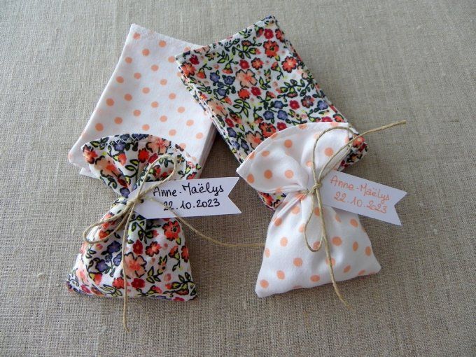 pochon sachet dragée fleurs pois corail saumon tissu surcyclé