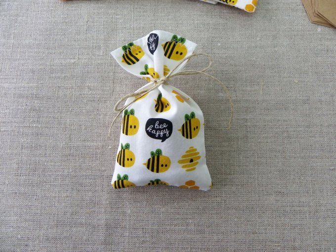 sachets pochons sacs dragées abeilles baptême anniversaire thème nature blanc noir jaune coton bio
