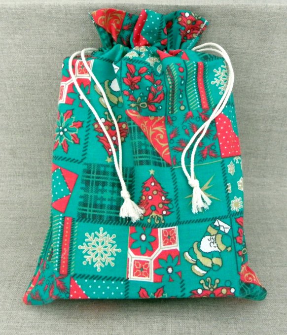 LOT 2 pochons Noël 20x30 cm pochette cadeau lavable vert rouge blanc tissu recyclé upcyclé