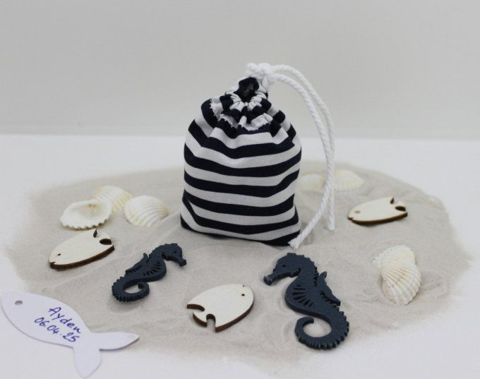 pochon sachet dragées marin rayé bleu marine blanc 