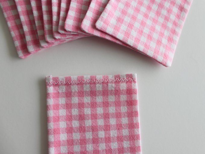 sachet pochon sac dragées  tissu vichy rose baptême